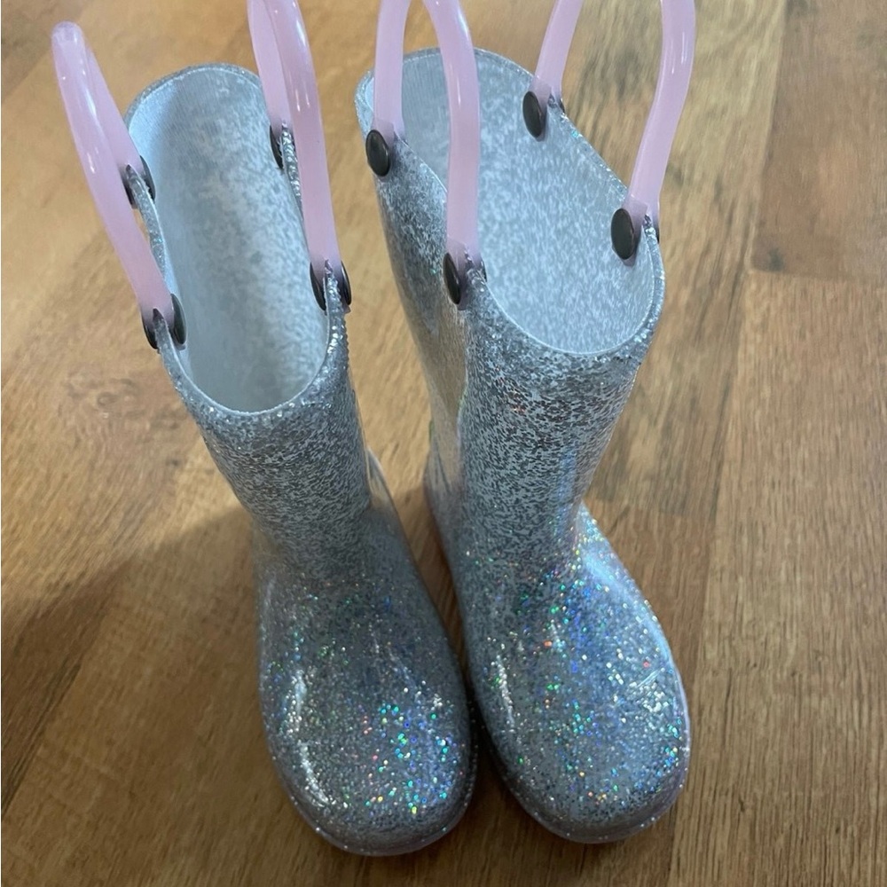 Sparkly Silver Rain Boots with Pink Handles